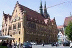 Rathaus mit astronomischer Uhr